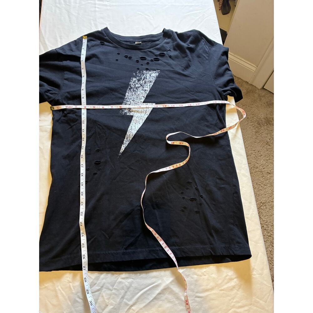 Black Distressed Lightning Bolt Graphic T Shirt Size Large Rocker Grunge Tee